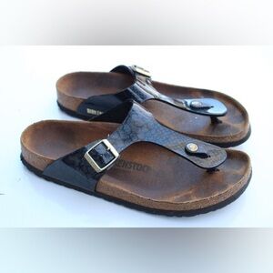 Birkenstock Gizeh sandals